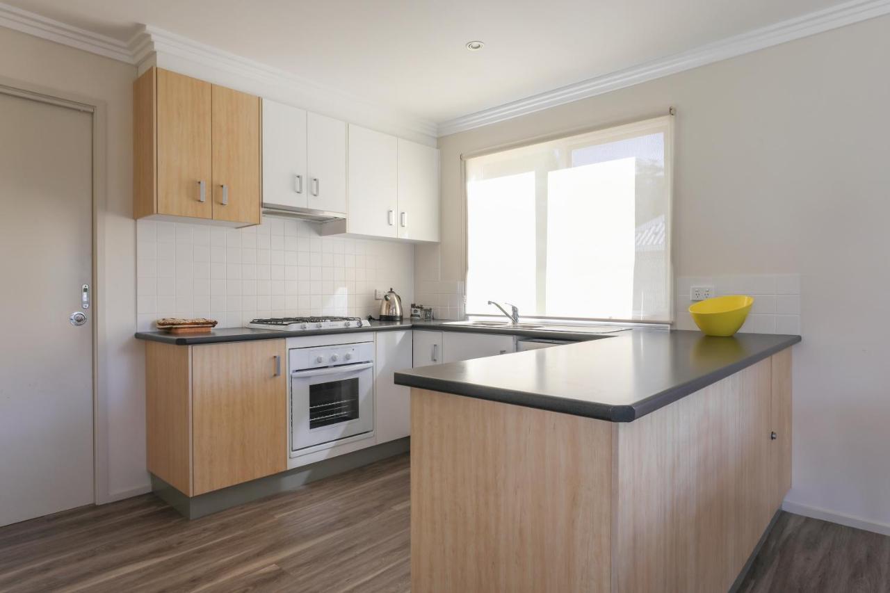 Mcmillans Of Metung Coastal Resort Екстер'єр фото